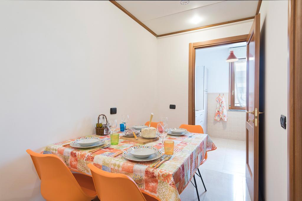 Airone Apartment نوفارا المظهر الخارجي الصورة